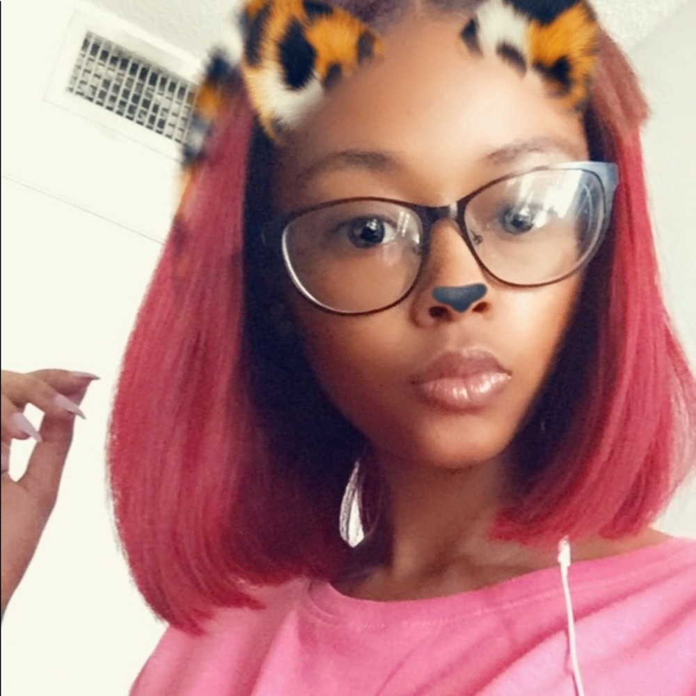 Meet your Posher, Gia